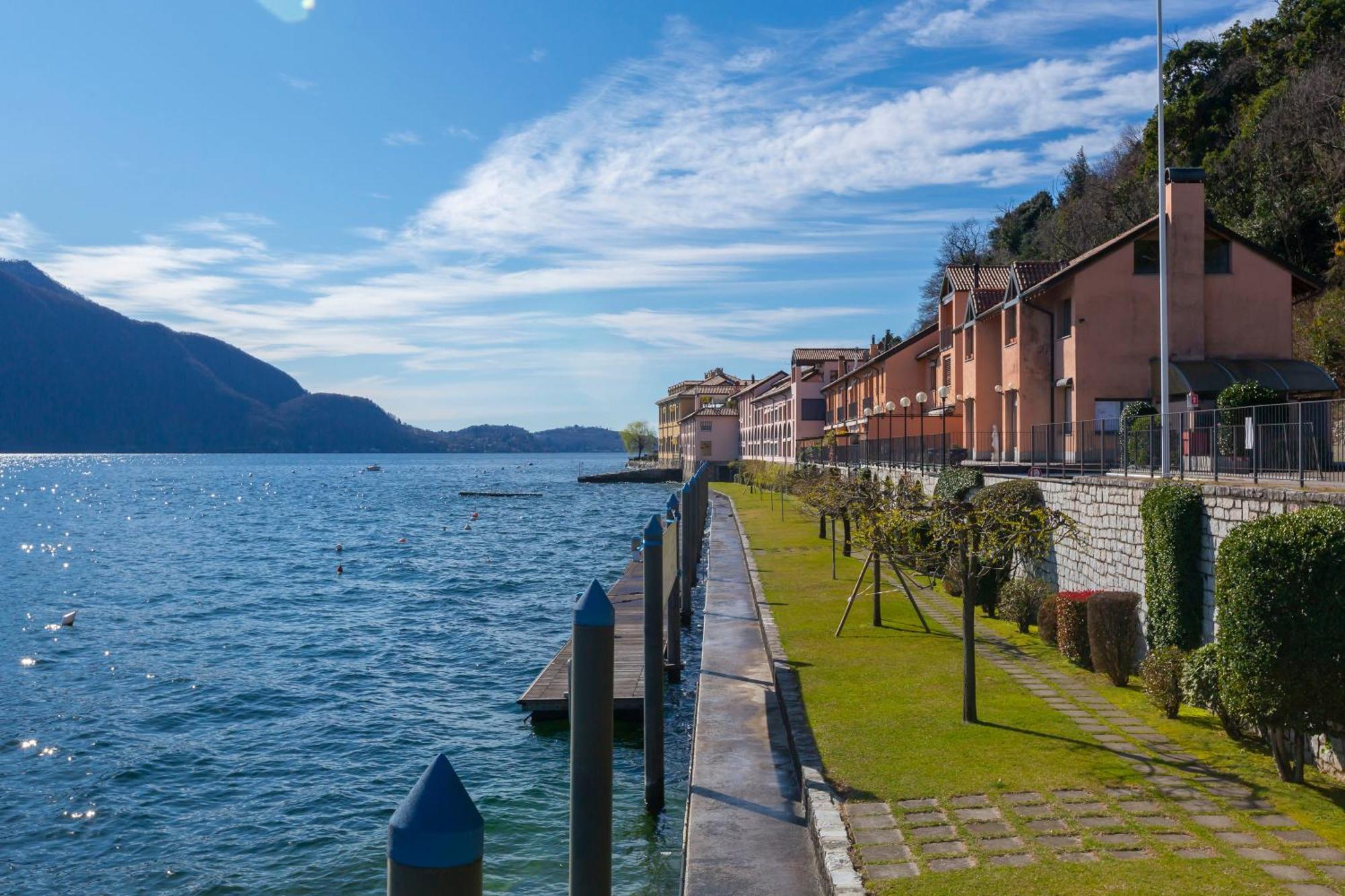 Blu Lake Apartment On Ghiffa Beach - Happy Rentals Exteriör bild