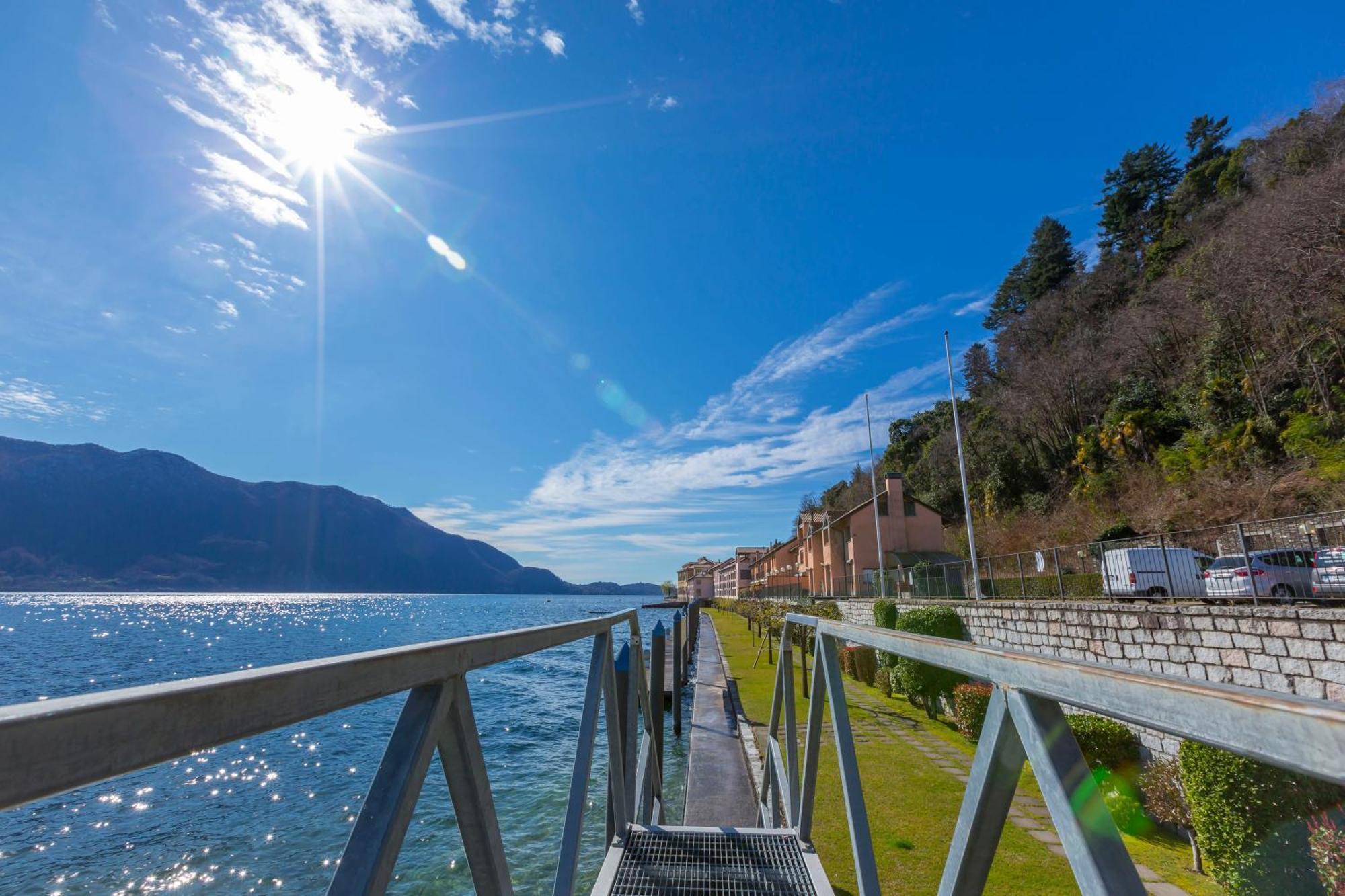 Blu Lake Apartment On Ghiffa Beach - Happy Rentals Exteriör bild